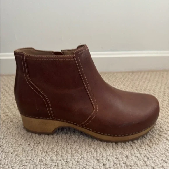 Dansko Barbara Ankle Boot - Picture 7 of 12